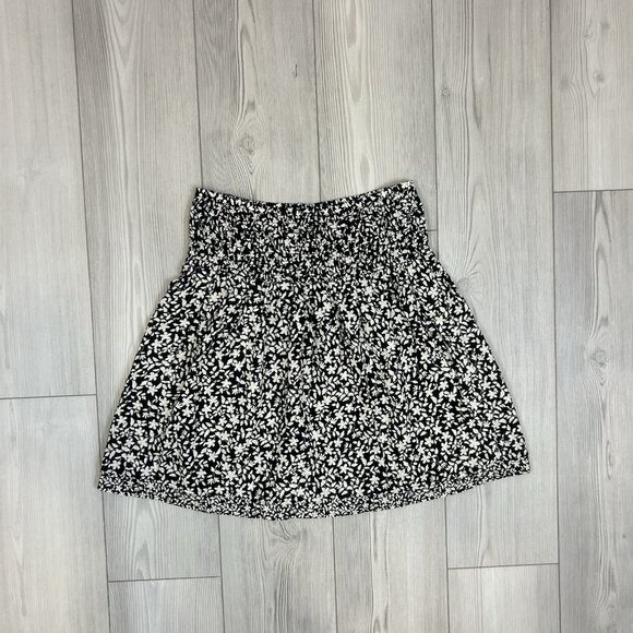 J. Jill Black & White Ditzy Floral Smocked Waist Layered Skirt Size Small - Picture 1 of 9